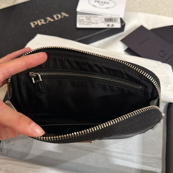 PRADA large Re-Nylon wallet - Picture 6 of 6